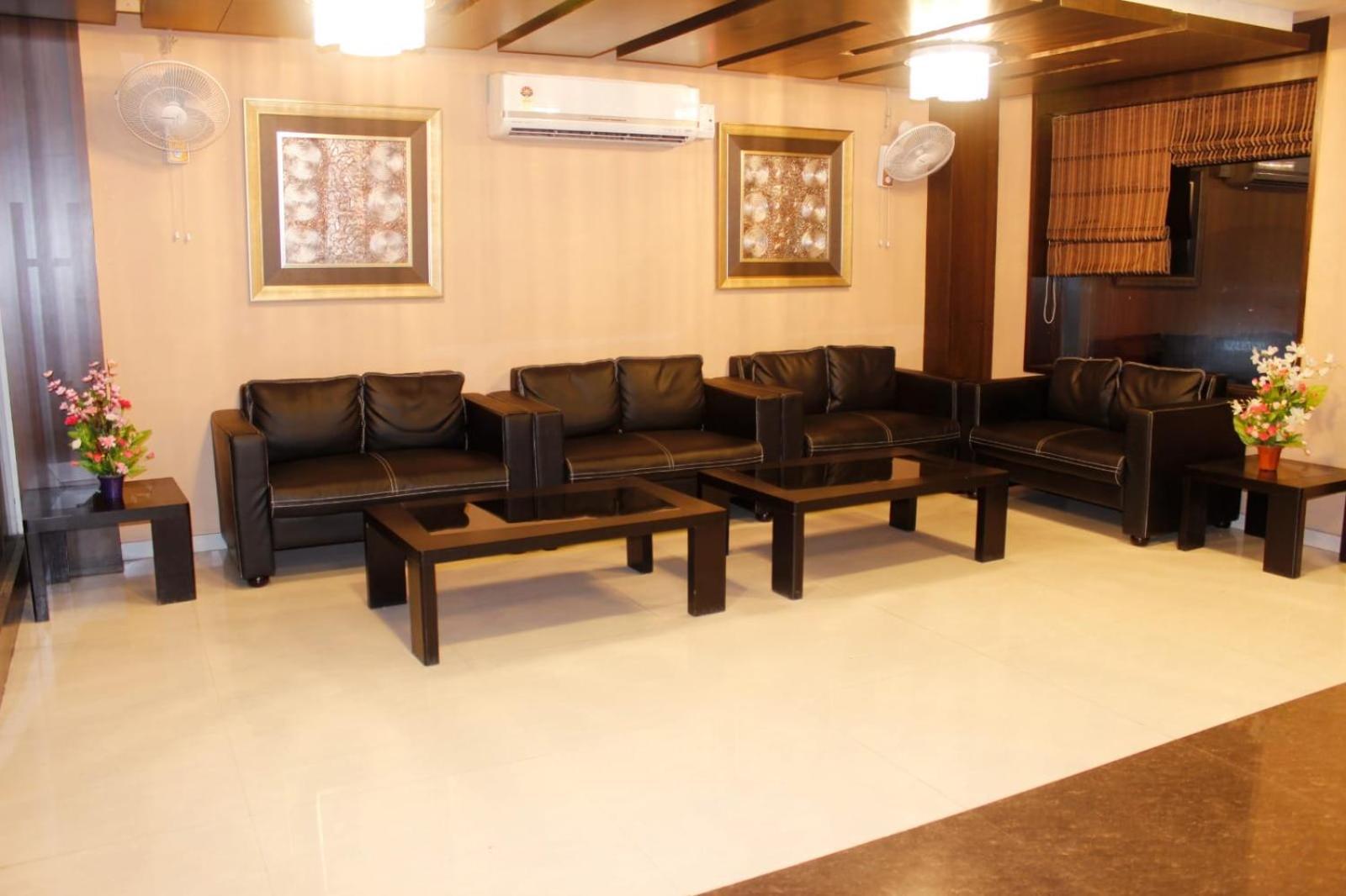 Sirohi 7Th Sky Hotel & Restaurent מראה חיצוני תמונה